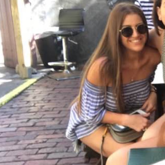 Meet your Posher, Ilyssa - Picture 1 of 1